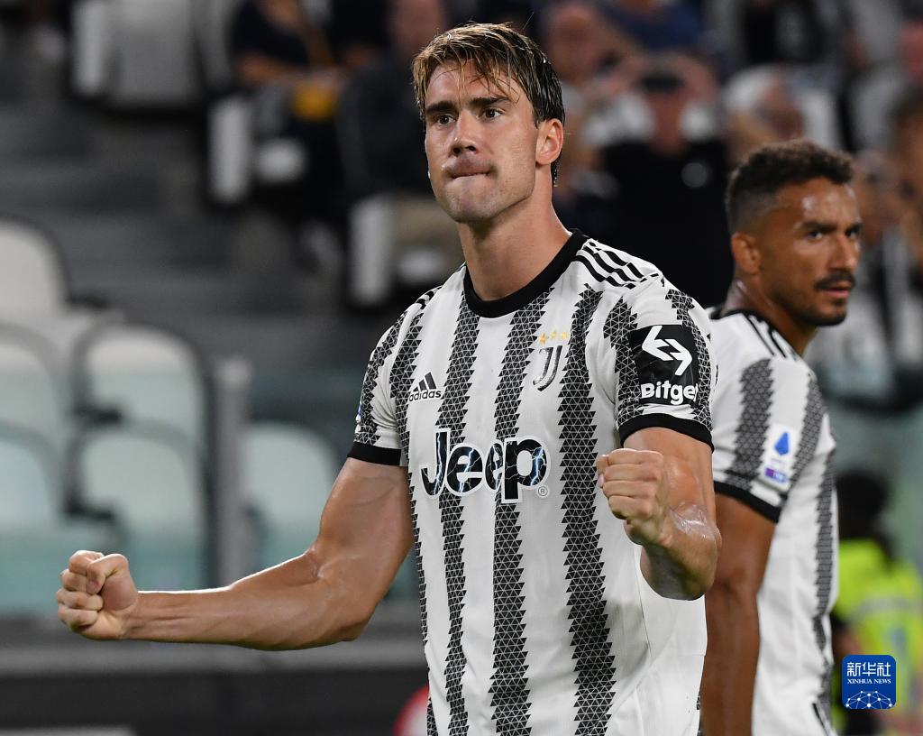 一场大胜！勒诺尔芒补时手球送点，李刚仁点射骗过奥布拉克破门