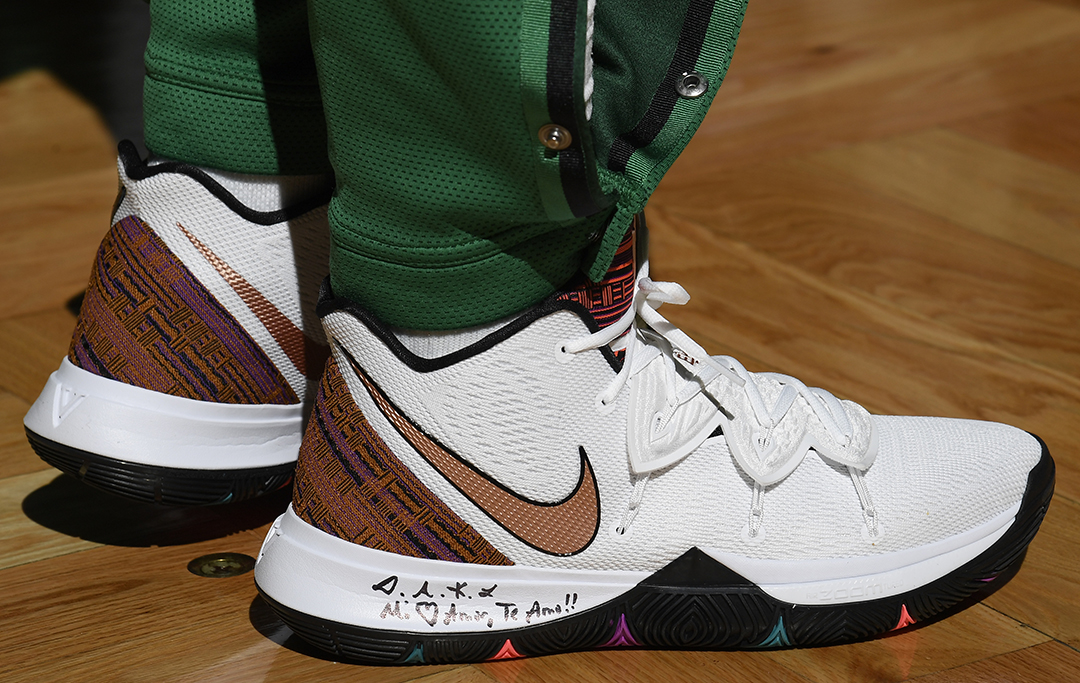 费城费城人宣布将在 2025 年举办“1980 年夺冠成员”四十周年庆典