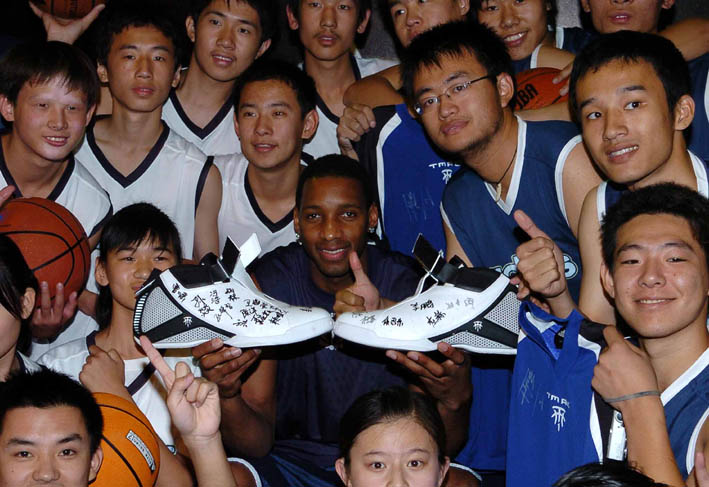 英超：桑德兰vs水晶宫，主帅跑路、队长连夜转会，今晚拿什么赢？