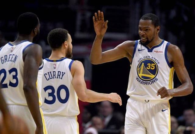 东契奇最无解一战！21中17暴打快船三巨头 独行侠真舍得交易