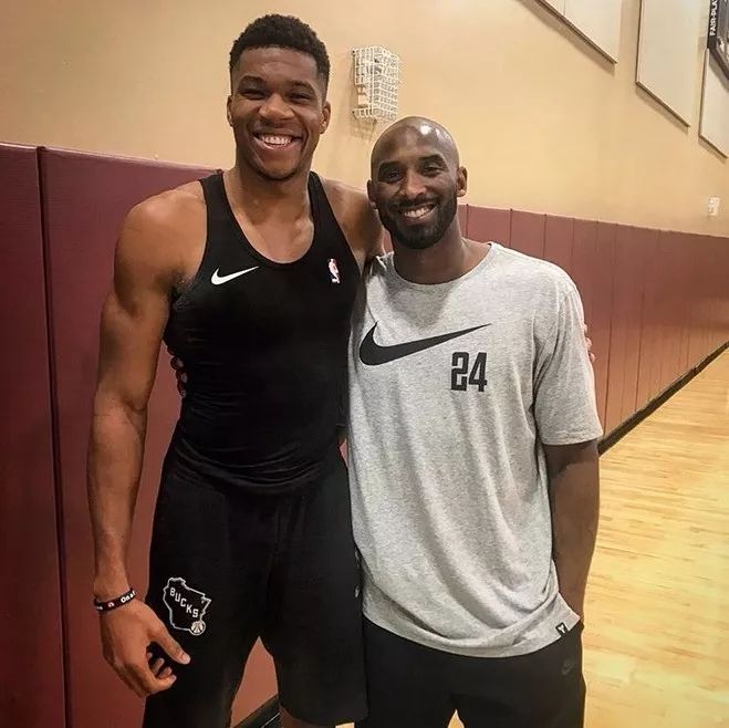 夺回位置！西乡真央精妙推杆抓鸟排名再次回到第二＂