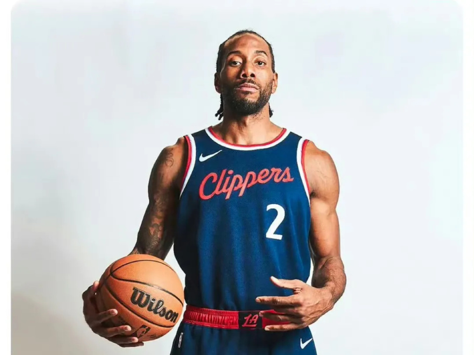 F1拉斯维加斯站：维斯塔潘夺冠！诺里斯第2，拉塞尔第3