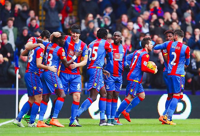 英超战报：曼联2-1战胜埃弗顿,